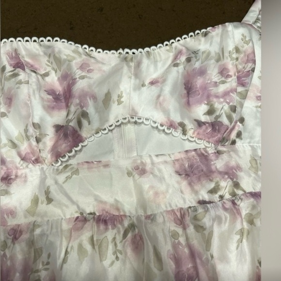 Lulu’s Radiant Afternoon Ivory Floral Cutout Tiered Midi Dress Sz: XL - Picture 5 of 9